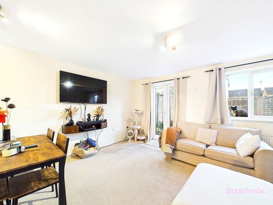 3 bedroom terraced house to rent - Photo 1