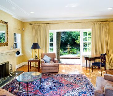 Leafy Private Sanctuary in the Heart of Toorak (6-month lease) - Photo 5