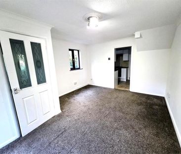 2 bedroom end of terrace house to rent - Photo 5