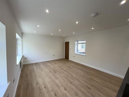 1 Bed Flat For Rent - Photo 3