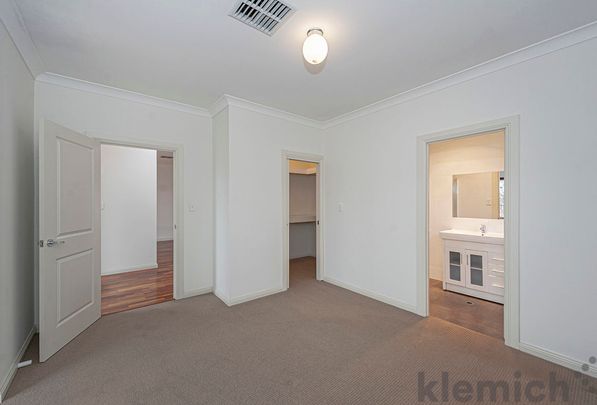 6 Finchley Street, Clovelly Park SA 5042 - House For Rent | Domain - Photo 1