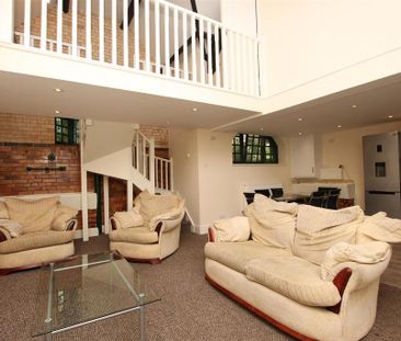 4 bedroom coach house to rent - Photo 5