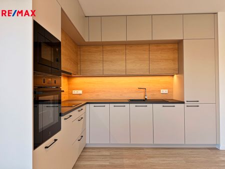 Pronájem bytu 3+kk v osobním vlastnictví 62 m², České Budějovice - Fotografie 2
