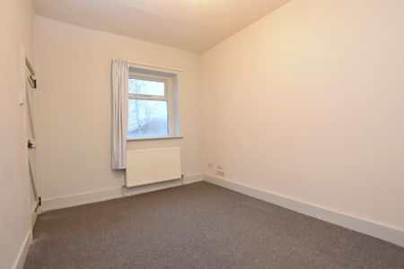 2 bedroom semi-detached house to rent - Photo 3