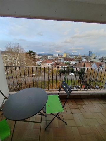 Location Appartement 4 pièces 83m² - Photo 4