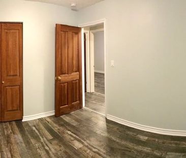 440 Queen Victoria Drive apartment — Hamilton, ON (3-Bedroom) - 3 B... - Photo 6