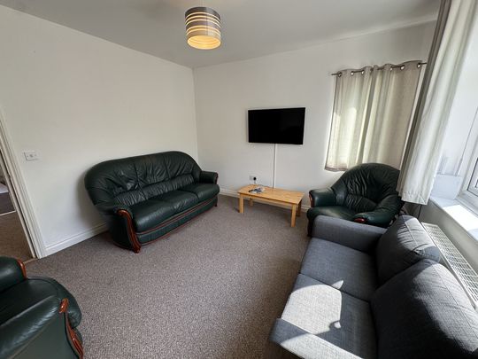 Hull Road, Osbaldwick - P1861 - Photo 1