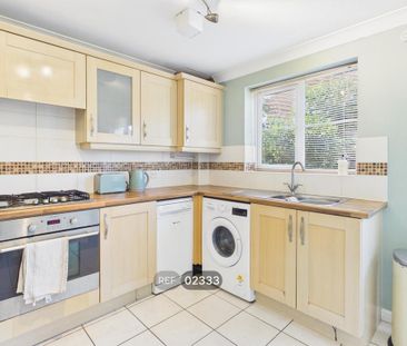 3 bedroom terraced house to rent - Photo 4