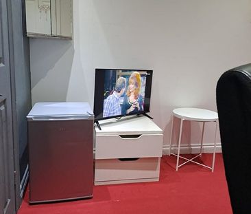 Room in a Shared House, Frant Road, CR7 - Photo 6