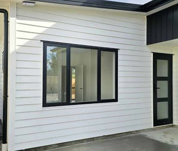 Spacious 2 Bedroom Apartment Style Living - Photo 1