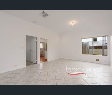 1/22 Shayne Street, Halls Head, WA 6210 - Photo 2