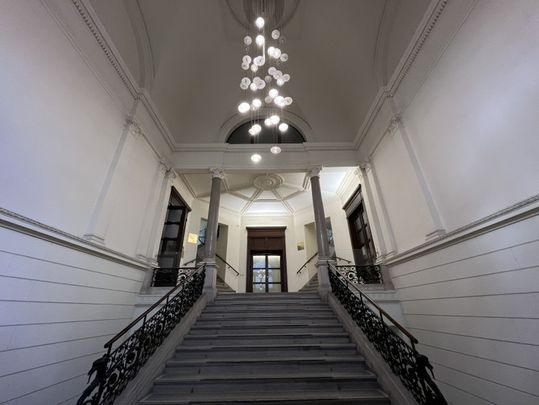 Modernes Innenstadtappartement mit Freifläche in 1010 Wien - Photo 1