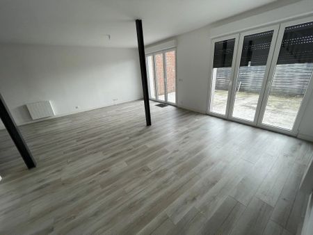 Location Maison 5 pièces 111 m2 à Saint-Quentin - Photo 4