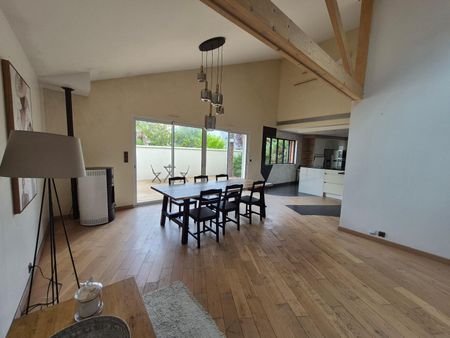 Location Maison 5 pièces 190m² ANGERS 49100 - Photo 3