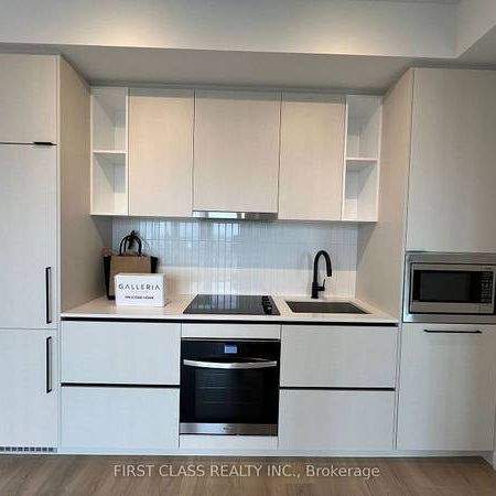 MUST SEE BRAND NEW JR 1 BED GALLERIA ON THE PARK - Photo 1