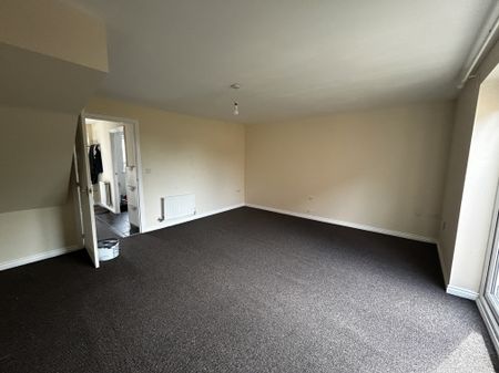 Pel Crescent, Oldbury, B68 - Photo 2