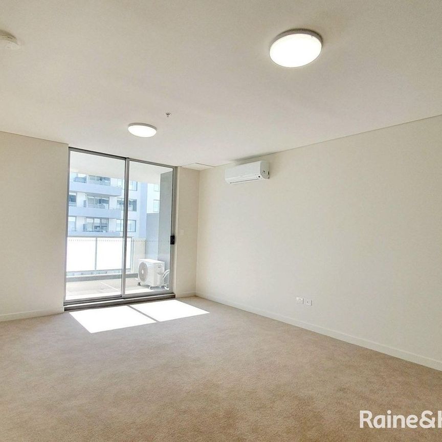 Modern One-Bedroom Apartment with One Study in Heart of Merrylands - Photo 1