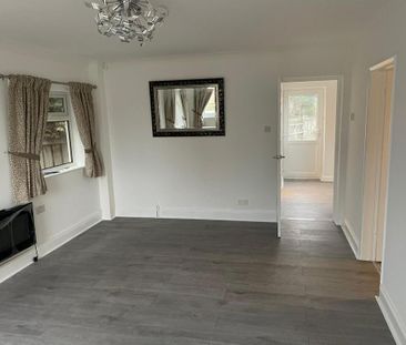 2 bedroom detached bungalow to rent - Photo 3