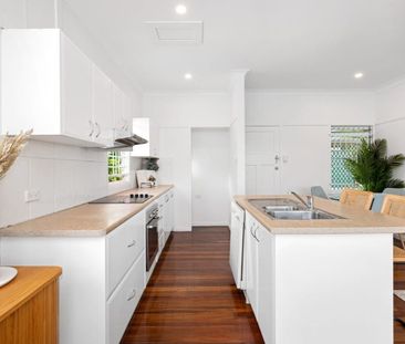 Charming, Light-Filled Home with Elevated Outlook - Photo 4