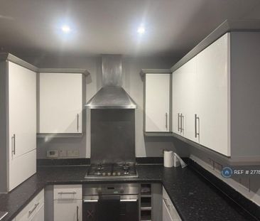 3 bedroom terraced house to rent - Photo 3