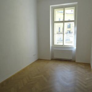 Pronájem bytu 3+kk 77 m² - Photo 2