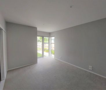 Fantastic on Fairwater - Photo 2