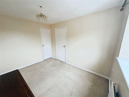 3 bedroom house to rent Dyson Close, Huntingdon, Cambridgeshire, PE29 - Photo 3