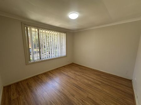 Two bedroom property - Photo 2