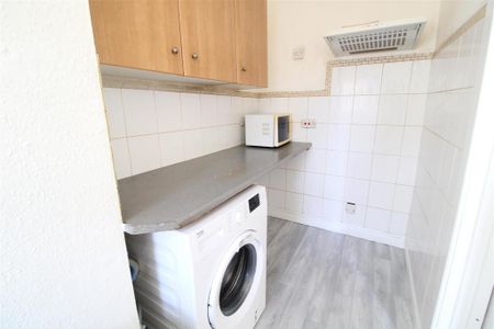 Studio to rent - Photo 5