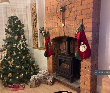 3 bedroom semi-detached house to rent - Photo 3