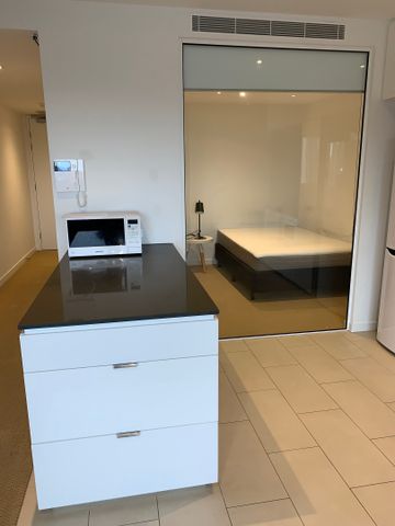 1409/551 Swanston Street, Carlton VIC 3053 - Apartment For Rent | Domain - Photo 5