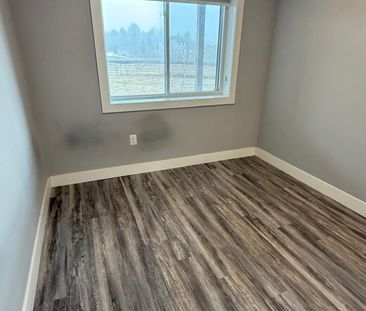 For Lease - 3557 Colonel Talbot Road Unit# 3, London South, Ontario - Photo 3