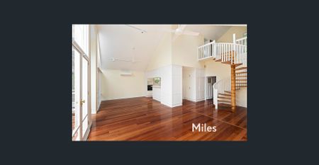 CHARMING FIVE BEDROOM HOME IN PRIME LOCATION - Photo 3