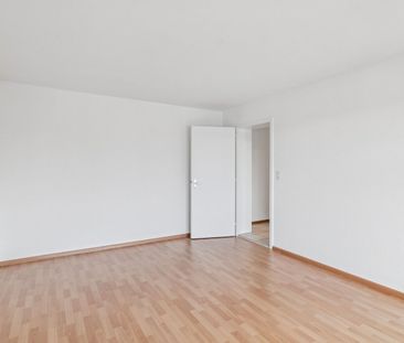 Jetzt einziehen – frisch renovierte Wohnung ruhig, grün & zentral - Foto 1