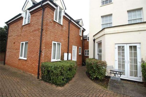 Dashwood Road, Gravesend, Kent, DA11 - Photo 1