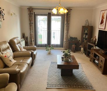 1 bedroom flat to rent - Photo 2