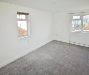 2 bedroom semi-detached house to rent - Photo 4