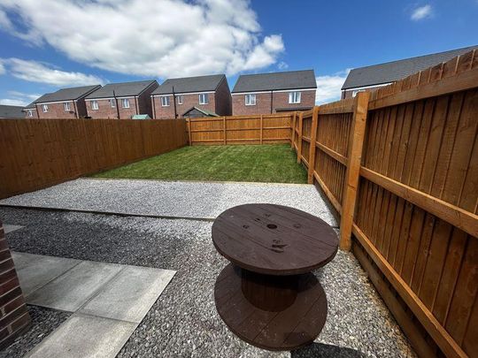 2 bedroom semi-detached house to rent - Photo 1