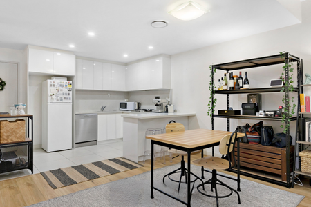 PERFECT LOCATION | 2 BEDROOM | BURWOOD - Photo 5