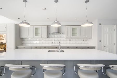 5 bedroom terraced house to rent - Photo 3