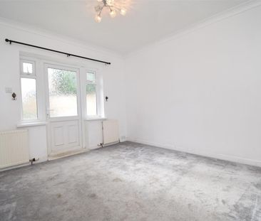 Painthorpe Lane, Hall Green, Wakefield - Photo 2