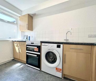 Russells Ride, Cheshunt, Waltham Cross, EN8 - Photo 6