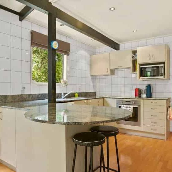 Tranquil Spacious Living - Photo 1