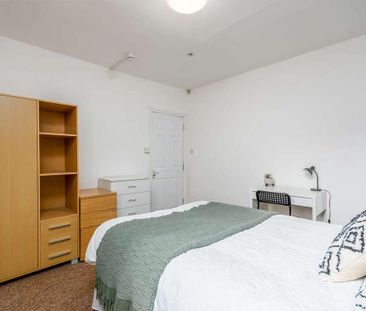 7 bedroom house of multiple occupation to rent - Photo 1