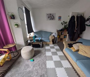 Whitchurch Road, Cardiff CF14 3LZ - Photo 2
