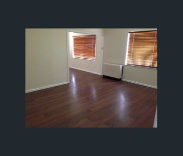 10 Edgeroy Street, Tamworth, NSW 2340 - Photo 1