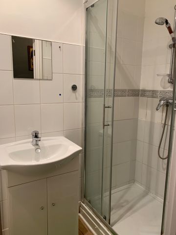 Studio Flat, Queens Road, N11 - Photo 5