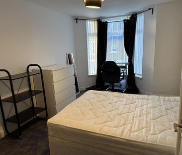 6 bedroom maisonette to rent - Photo 2