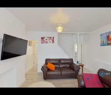 4 bedroom terraced house to rent - Photo 1