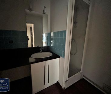 Location Appartement 2 pièces 52m² LILLE 59000 - Photo 3